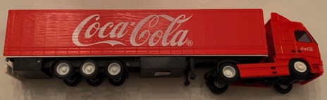 10358-1 € 6,00 coca cola vrachtwagen rood wit ca 20 cm.jpeg